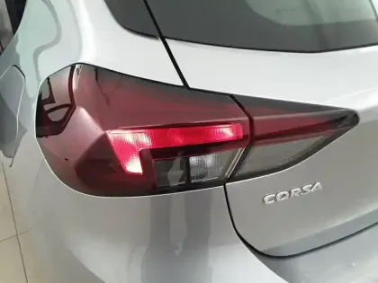 Photo 16 Opel Corsa Gén. VI Ph1 Elegance 5