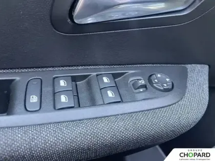 Photo 14 Peugeot 208  Electrique 50 kWh 136ch