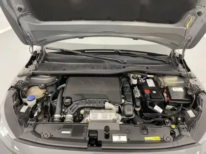 Photo 20 Peugeot 208  PureTech 100 S&S BVM6