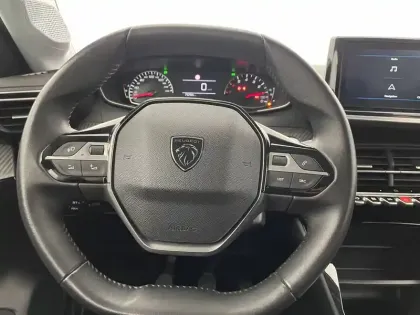 Photo 22 Peugeot 208  PureTech 100 S&S BVM6