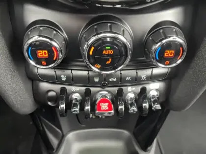 Photo 25 Mini Mini Hatch 5 Portes One 102 ch BVA7