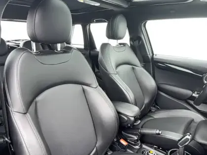 Photo 13 Mini Mini Hatch 5 Portes One 102 ch BVA7