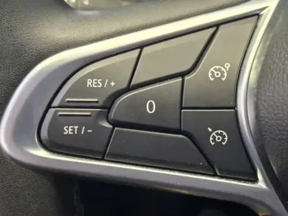 Photo 36 Renault Clio  E-Tech full hybrid 145
