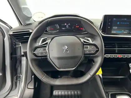 Photo 8 Peugeot 208  PureTech 100 S&S EAT8