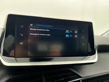 Photo 26 Peugeot 208  PureTech 100 S&S EAT8