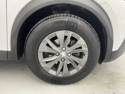 Photo 49 Peugeot 2008  BlueHDi 110 S&S BVM6