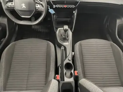 Photo 56 Peugeot 2008  BlueHDi 110 S&S BVM6