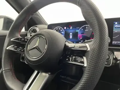 Photo 92 Mercedes Classe A  180 d 8G-DCT