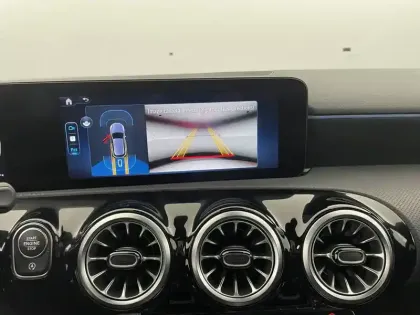 Photo 60 Mercedes Classe A  180 d 8G-DCT