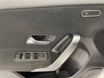 Photo 61 Mercedes Classe A  180 d 8G-DCT