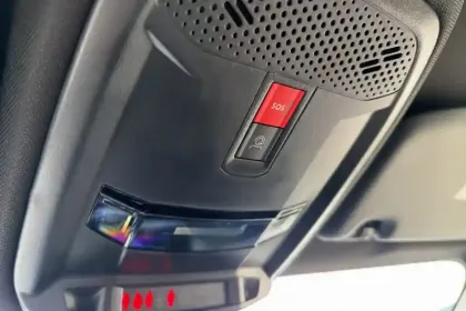 Photo 23 Peugeot 208  Hybrid 110 e-DCS6