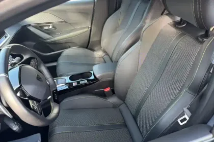 Photo 9 Peugeot 208  Hybrid 110 e-DCS6