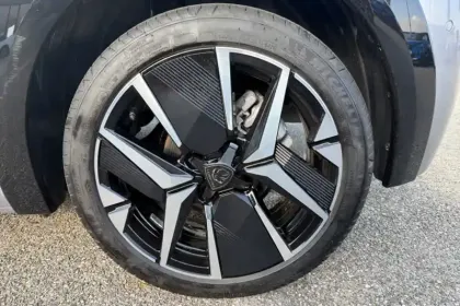 Photo 12 Peugeot 208  Hybrid 110 e-DCS6