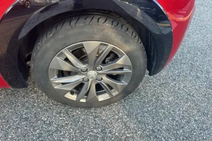 Photo 11 Peugeot 208  Electrique 50 kWh 136ch