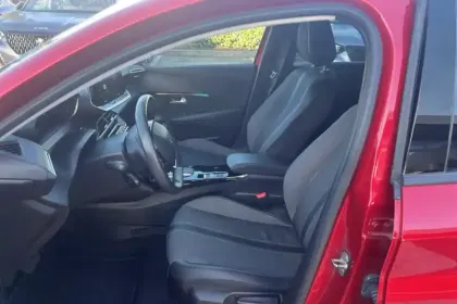 Photo 9 Peugeot 208  Electrique 50 kWh 136ch