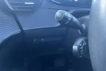 Photo 18 Peugeot 208  Electrique 50 kWh 136ch