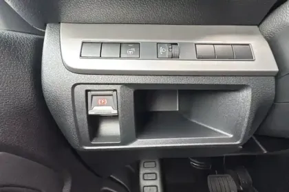 Photo 23 Peugeot Expert  FGN M DIESEL 180 CH AUTOMATIQUE