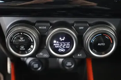 Photo 91 Suzuki Swift  Sport 1.4 Boosterjet Hybrid