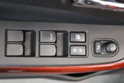 Photo 59 Suzuki Swift Gén. IV Ph2 Sport 5