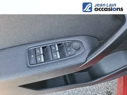 Photo 18 Renault Captur  TCe 140 - 21