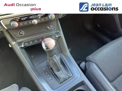 Photo 12 Audi Q3  35 TFSI 150 ch S tronic 7