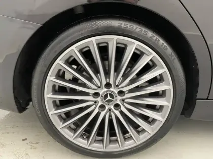 Photo 86 Mercedes Classe C  200 9G-Tronic