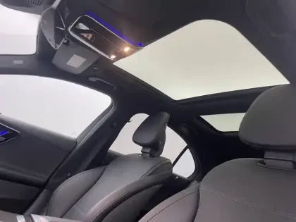 Photo 23 Mercedes Classe C  200 9G-Tronic