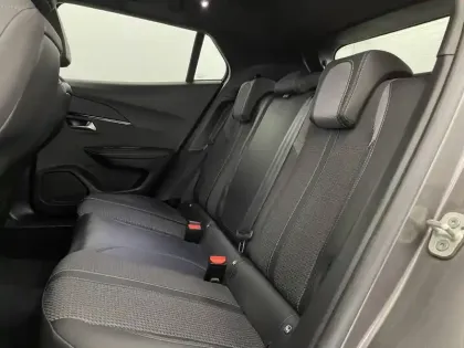 Photo 14 Peugeot 2008  PureTech 130 S&S EAT8