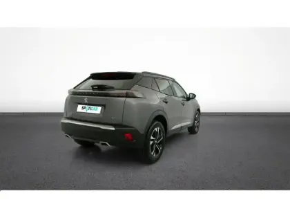 Photo 61 Peugeot 2008  PureTech 130 S&S EAT8
