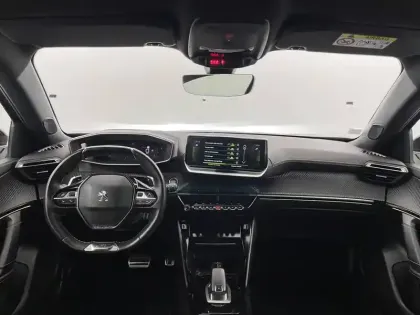 Photo 26 Peugeot 2008  PureTech 130 S&S EAT8