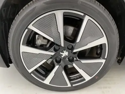 Photo 18 Peugeot 208  Electrique 50 kWh 136ch