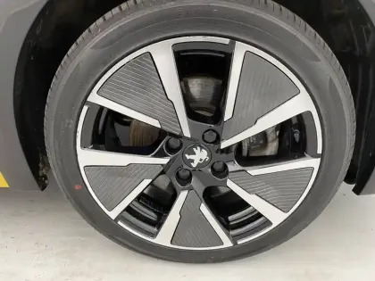 Photo 16 Peugeot 208  Electrique 50 kWh 136ch