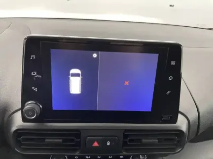 Photo 27 Opel Combo -E CARGO M 800 KG ELECTRIQUE 100 KW BATTERIE 50 KWH