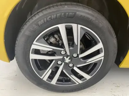 Photo 18 Peugeot 208  PureTech 100 S&S BVM6