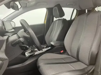 Photo 13 Peugeot 208  PureTech 100 S&S BVM6