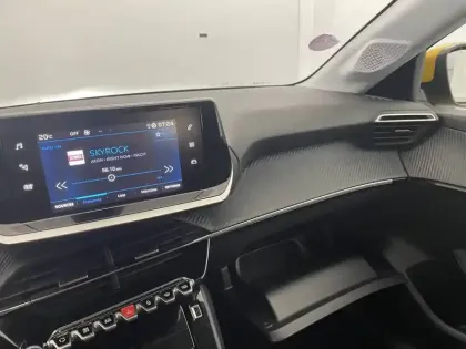 Photo 27 Peugeot 208  PureTech 100 S&S BVM6