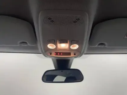 Photo 26 Peugeot 208  PureTech 100 S&S BVM6