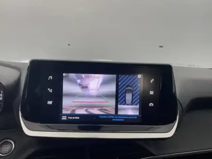 Photo 25 Peugeot 208  PureTech 100 S&S BVM6