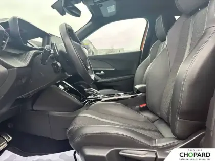 Photo 10 Peugeot 2008  PureTech 130 S&S EAT8