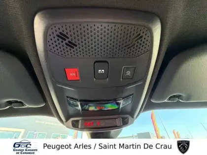 Photo 17 Peugeot 2008  Hybrid 145 e-DCS6