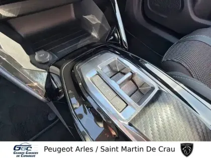 Photo 13 Peugeot 2008  Hybrid 145 e-DCS6