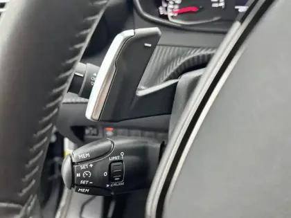 Photo 22 Peugeot 2008  PureTech 130 S&S EAT8