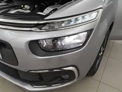 Photo 15 Citroën C4  Spacetourer PureTech 130 S&S EAT8