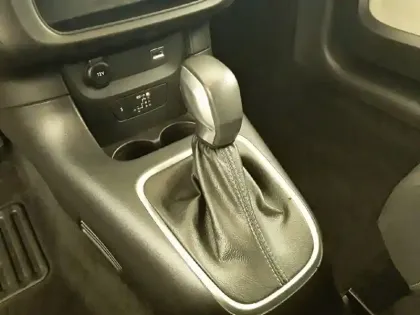 Photo 13 Citroën C3 Gén. III Ph2 Shine Business 5