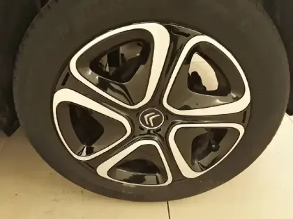 Photo 12 Citroën C3 Gén. III Ph2 Shine Business 5