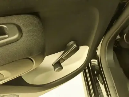 Photo 22 Citroën C3 Gén. III Ph2 Shine Business 5