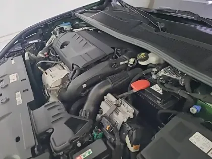 Photo 14 Peugeot 308  PHEV 180 e-EAT8