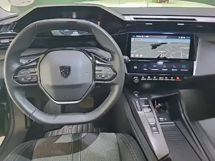 Photo 7 Peugeot 308  PHEV 180 e-EAT8