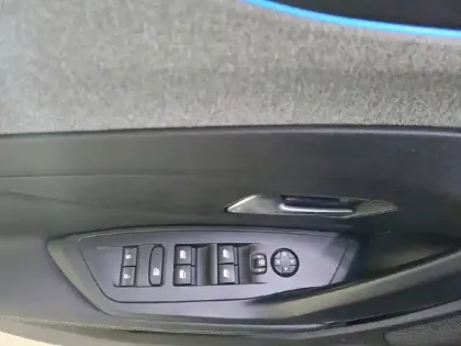 Photo 30 Peugeot 308  PHEV 180 e-EAT8