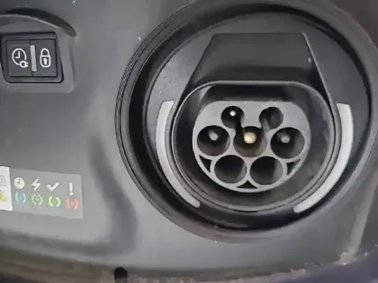 Photo 32 Peugeot 308  PHEV 180 e-EAT8